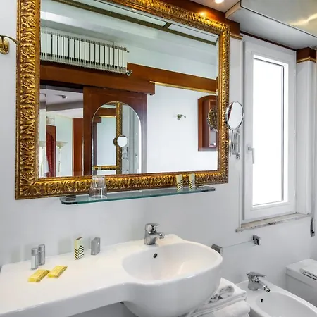 Des Nations - Vintage Sul Mare 4*