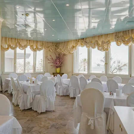 ホテル Des Nations - Vintage Sul Mare 4*