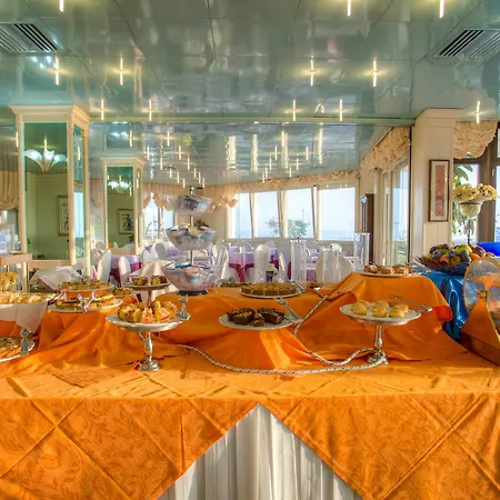Des Nations - Vintage Sul Mare Hotell