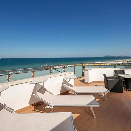 Des Nations - Vintage Sul Mare Hotel Riccione