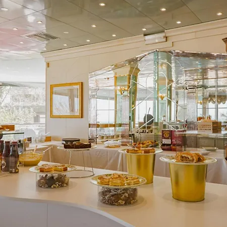 Des Nations - Vintage Sul Mare Hotel