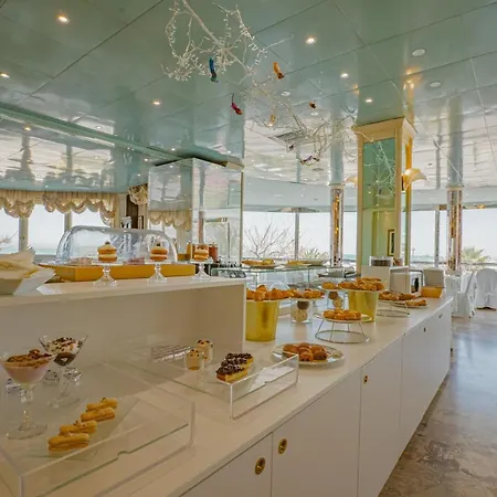 Des Nations - Vintage Sul Mare Riccione