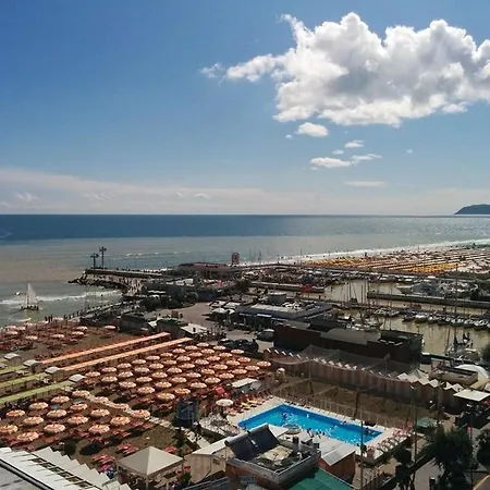 Des Nations - Vintage Sul Mare Hotel