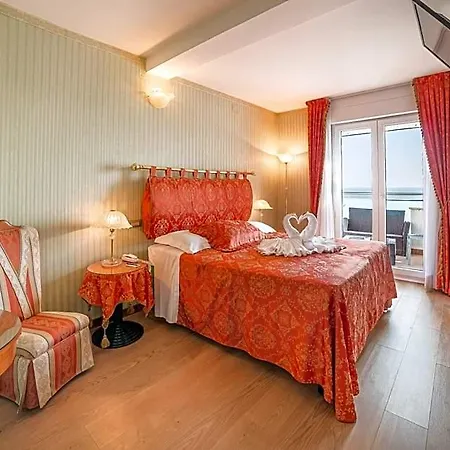 Hotel Des Nations - Vintage Sul Mare 4*