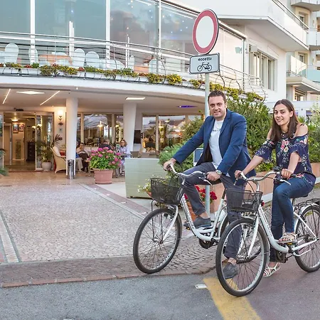 Des Nations - Vintage Sul Mare 4*