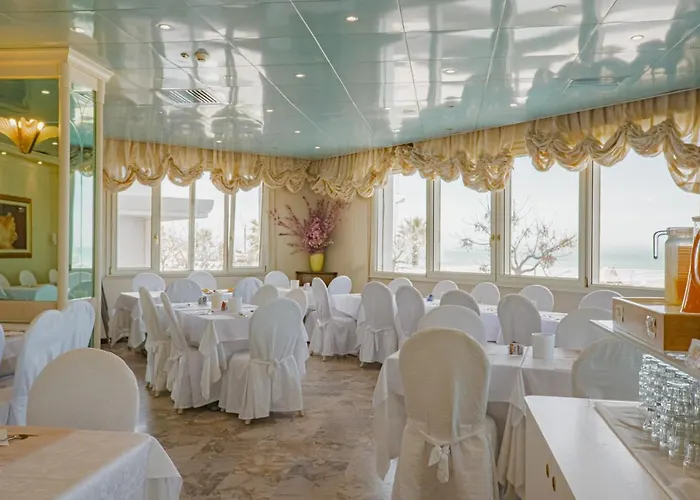 Hotel Des Nations - Vintage Sul Mare 4*